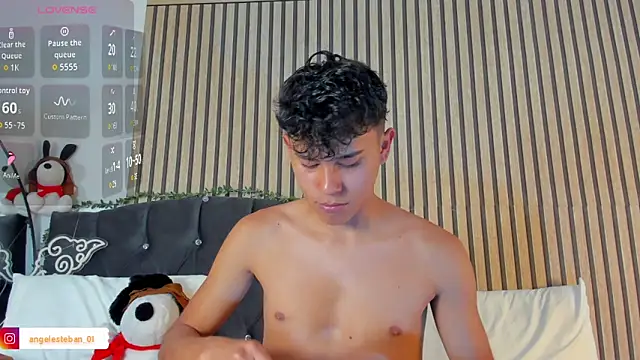 Angel esteban fx online show from 02-12-26, 04:29