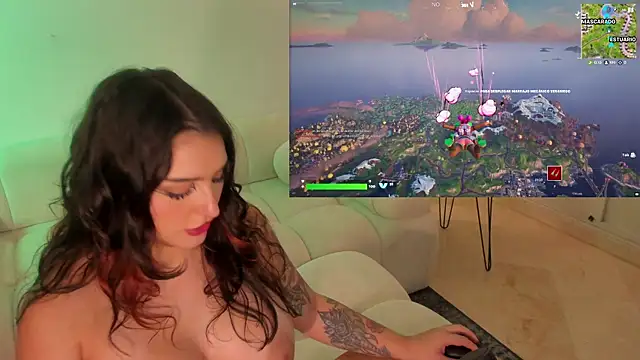 Snapshot of freya_bella_ chatting on 03-10-25, 08:06 freya bella online show from 03-10-25, 08:06