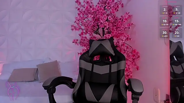 Snapshot of atenea_jones chatting on 02-10-26, 02:32 atenea jones online show from 02-10-26, 02:32