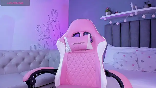 atenea jones online show from 12-15-25, 07:31