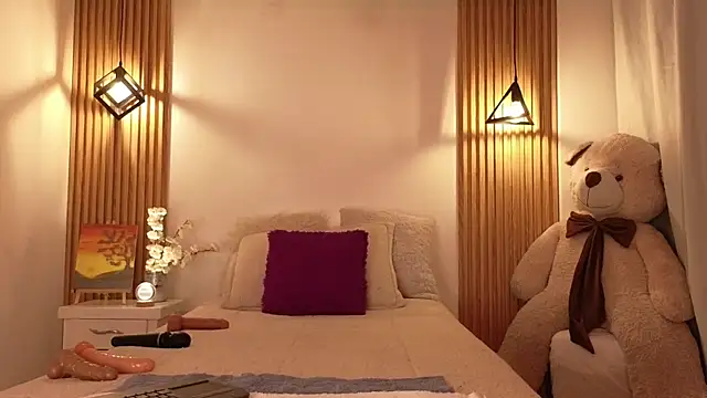 hannacruzsj online show from 04-13-26, 02:37