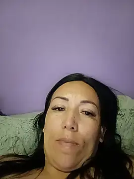 Laura martin  online show from 06-25-26, 11:54