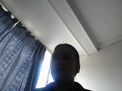 Laura martin  online show from 12-22-25, 03:34