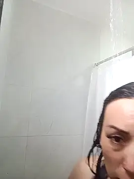 Snapshot of Laura_martin_ chatting on 02-18-26, 01:29 Laura martin online show from 02-18-26, 01:29