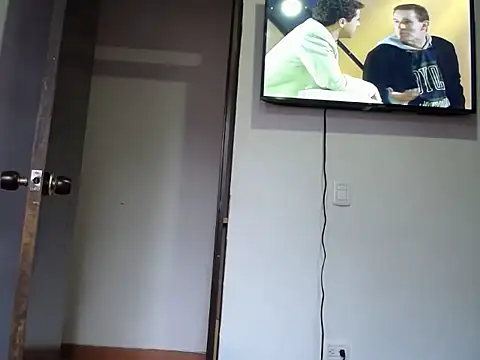 Laura martin  online show from 11-15-25, 09:30