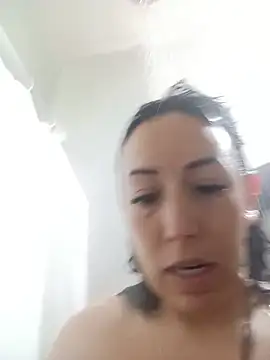 Laura martin  online show from 05-29-26, 01:39