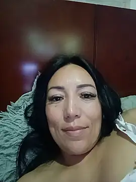 Laura martin  online show from 05-10-26, 08:07