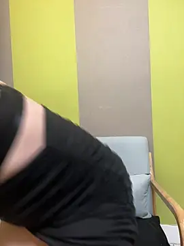 Snapshot of marinella07 chatting on 02-09-25, 08:43 marinella07 online show from 02-09-25, 08:43