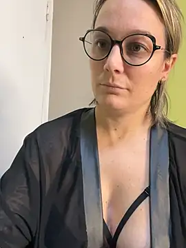 Snapshot of marinella07 chatting on 12-08-24, 10:08 marinella07 online show from 12-08-24, 10:08