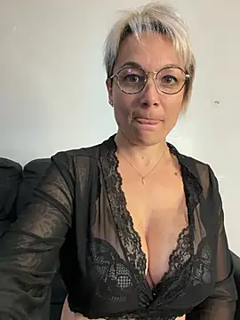marinella07 online show from 06-12-26, 07:39