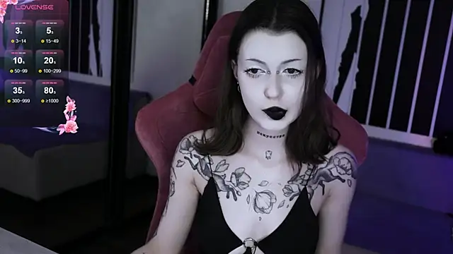 prettybones online show from 10-21-25, 10:31