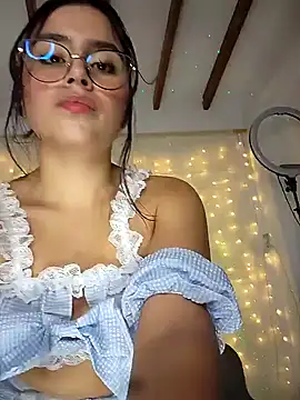 Snapshot of Juanelopez1 chatting on 02-02-25, 04:59 Juanelopez1 online show from 02-02-25, 04:59