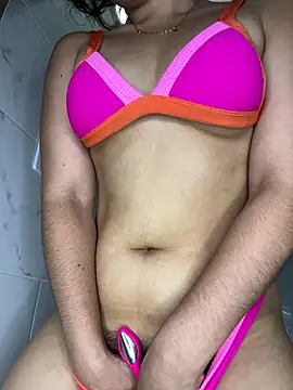 Juanelopez1 online show from 04-05-26, 09:32