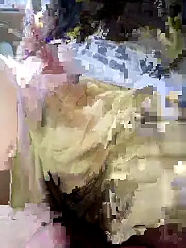 Snapshot of -Almira- chatting on 09-16-25, 06:20 -Almira- online show from 09-16-25, 06:20