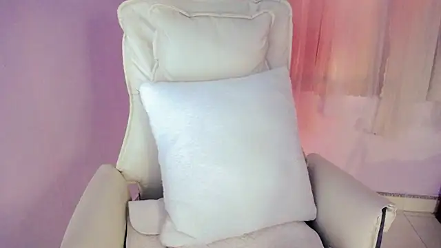   18Angel   online show from 11-19-25, 06:46