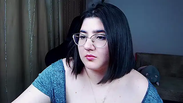 Crazy Bunya online show from 02-08-26, 01:42