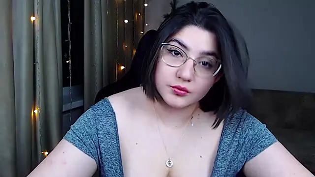 Crazy Bunya online show from 12-21-25, 01:35