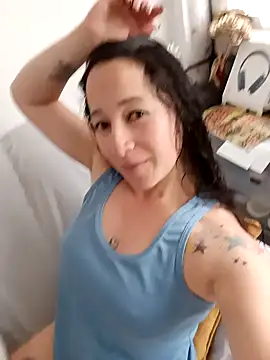 emilypoppy3 online show from 02-06-26, 06:26