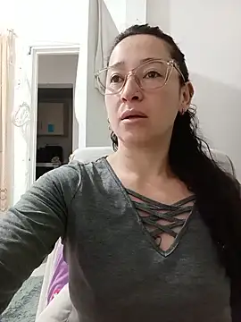 Snapshot of emilypoppy3 chatting on 07-19-26, 12:13 emilypoppy3 online show from 07-19-26, 12:13
