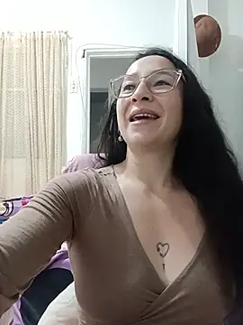 emilypoppy3 online show from 05-26-26, 08:51