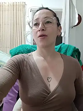 emilypoppy3 online show from 05-30-26, 07:08