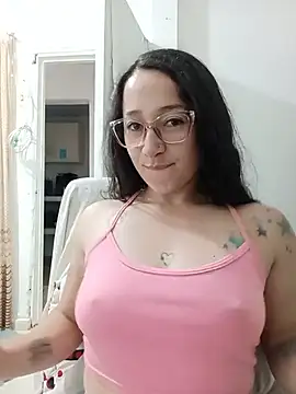 Snapshot of emilypoppy3 chatting on 07-14-26, 08:04 emilypoppy3 online show from 07-14-26, 08:04