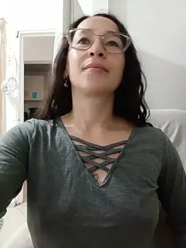 Snapshot of emilypoppy3 chatting on 07-15-26, 06:15 emilypoppy3 online show from 07-15-26, 06:15