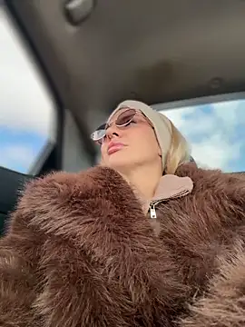 NewLale online show from 04-11-26, 03:58