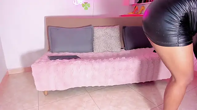 alisiadreams22 online show from 12-01-25, 07:59