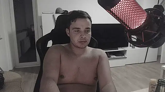 SharkLuigi online show from 10-31-25, 04:53