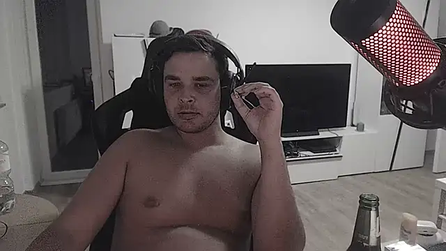 SharkLuigi online show from 10-25-25, 11:38