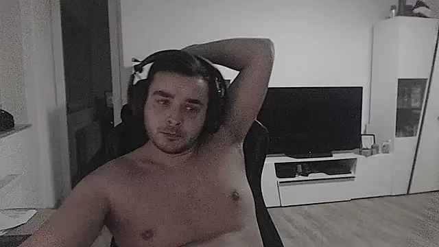 SharkLuigi online show from 01-08-26, 11:11