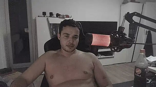SharkLuigi online show from 08-08-26, 10:28