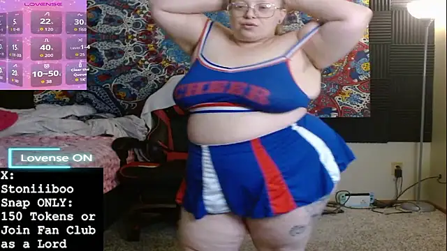 Snapshot of Stoniiiboo chatting on 01-05-26, 07:17 Stoniiiboo online show from 01-05-26, 07:17