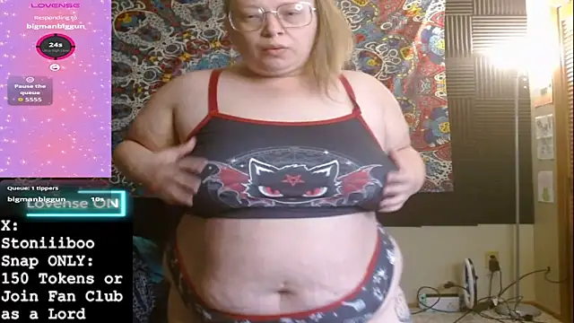 Snapshot of Stoniiiboo chatting on 03-03-26, 03:52 Stoniiiboo online show from 03-03-26, 03:52