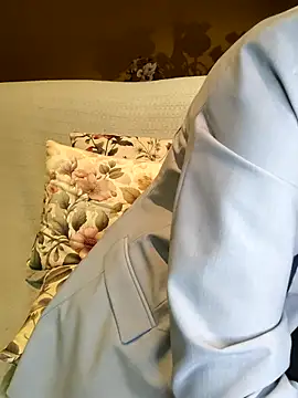 Melody87 online show from 11-17-25, 08:13