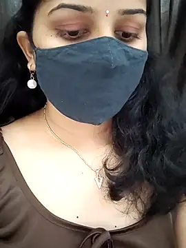 Angleannie online show from 12-18-25, 04:33