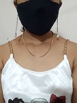 Snapshot of Angleannie chatting on 10-04-25, 03:46 Angleannie online show from 10-04-25, 03:46