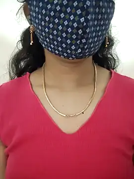 Angleannie online show from 10-30-25, 04:26