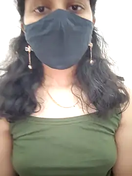 Snapshot of Angleannie chatting on 10-27-25, 11:22 Angleannie online show from 10-27-25, 11:22