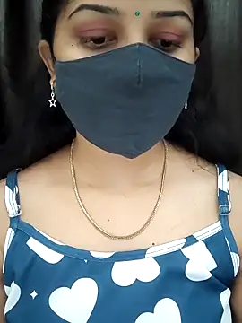 Angleannie online show from 12-23-25, 01:38