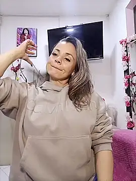 sweetfantasyy69 online show from 02-18-26, 02:09