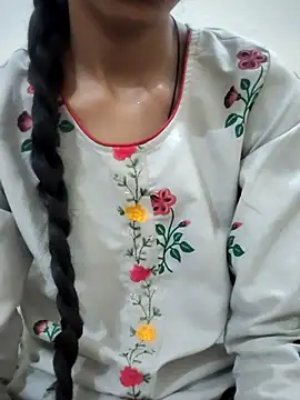 Snapshot of Kumkum_36 chatting on 03-11-25, 04:51 Kumkum 36 online show from 03-11-25, 04:51