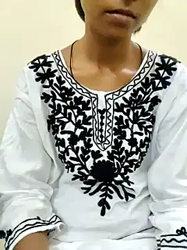 Snapshot of Kumkum_36 chatting on 02-27-25, 11:06 Kumkum 36 online show from 02-27-25, 11:06