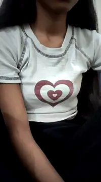 Snapshot of Kumkum_36 chatting on 02-24-25, 07:55 Kumkum 36 online show from 02-24-25, 07:55
