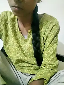 Snapshot of Kumkum_36 chatting on 03-16-25, 08:32 Kumkum 36 online show from 03-16-25, 08:32