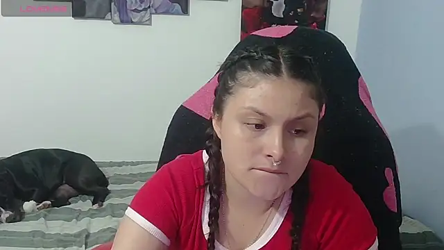 Snapshot of jessica_gomez chatting on 10-15-25, 11:13 jessica gomez online show from 10-15-25, 11:13