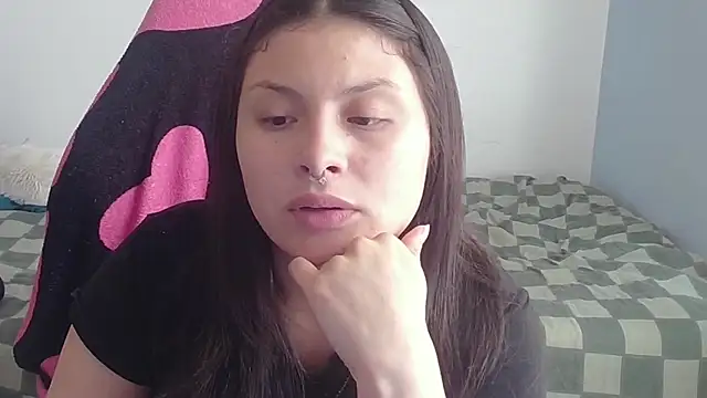 Snapshot of jessica_gomez chatting on 10-19-25, 08:11 jessica gomez online show from 10-19-25, 08:11