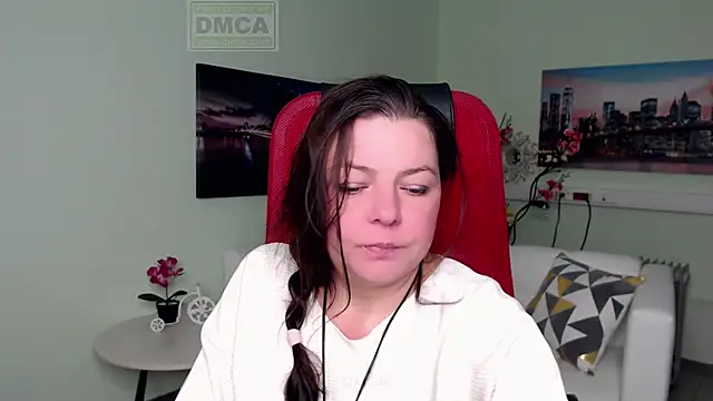 Lily flower7 online show from 12-05-25, 05:06