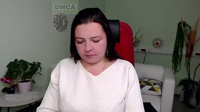 Lily flower7 online show from 10-13-25, 05:31